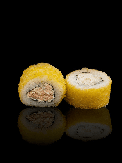 Salmón Evolution: salmón cocido con queso envuelto en arroz, rebozado en panko